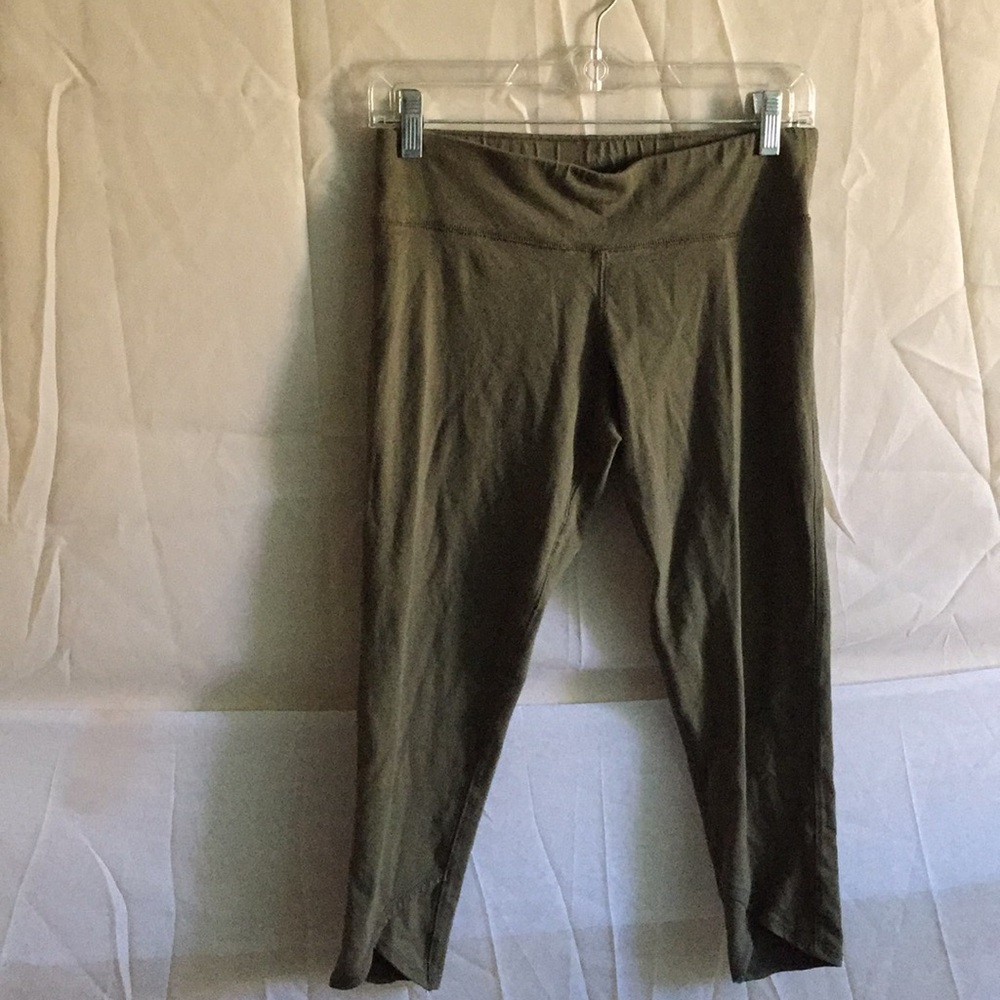 New York & Company Yoga Capri Legging Pants size M